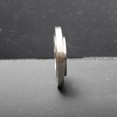 ASME B16.5 Kołnierz ze stali węglowej SORF Spawanie Q235 150 # 300 # 600 #